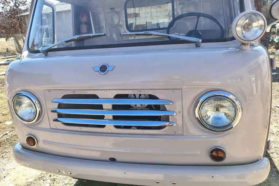 В Болгарии продают редчайший УАЗ «Буханка» первой волны: цена удивила