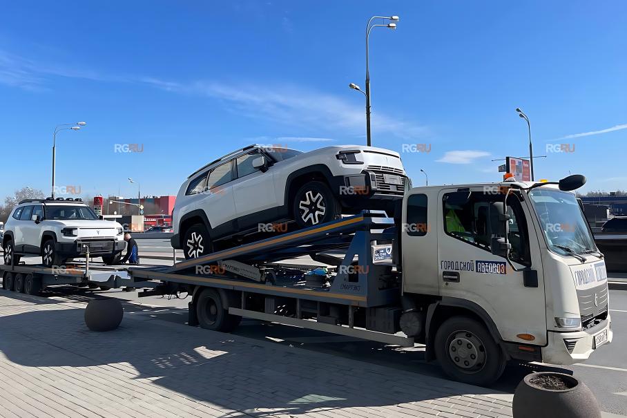 Фотофакт: первые кроссоверы Deepal уже в России