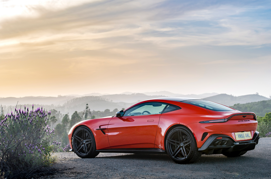 Aston Martin Vantage