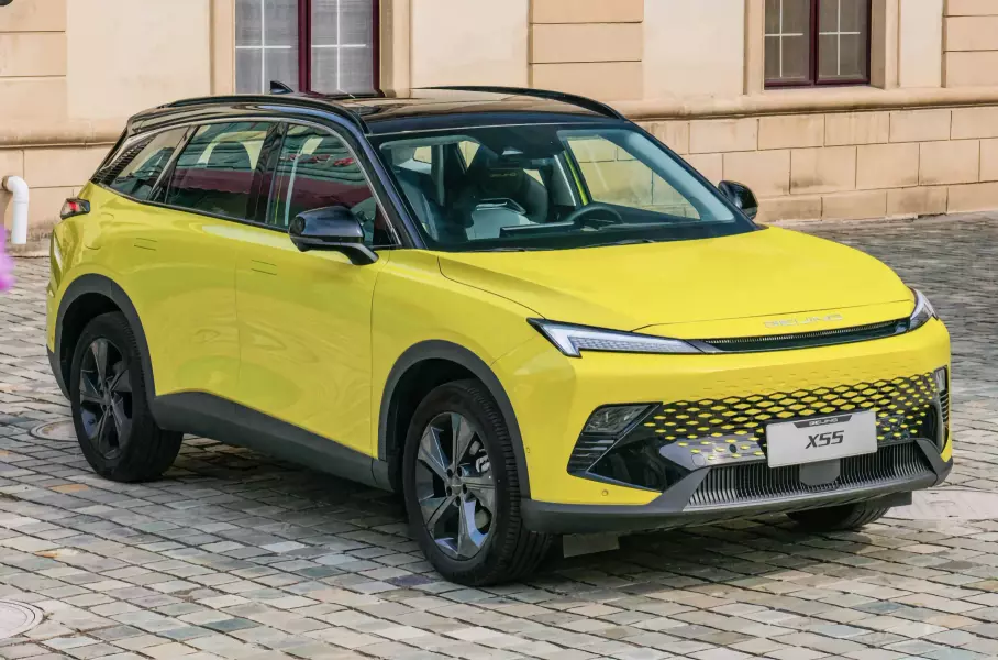 Пять брендов снизили цены на автомобили в России