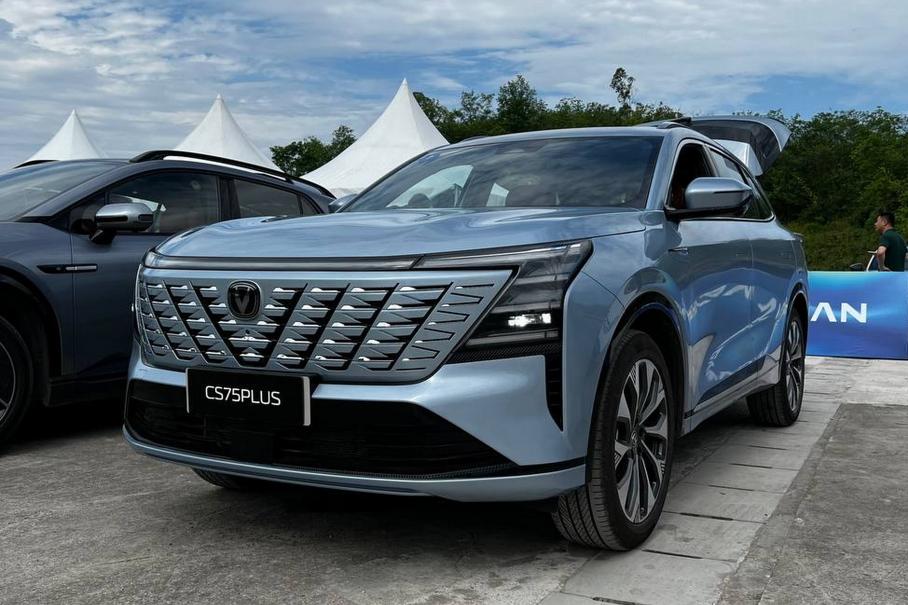 В России скоро появится новейший Changan CS75 Plus: что это за машина