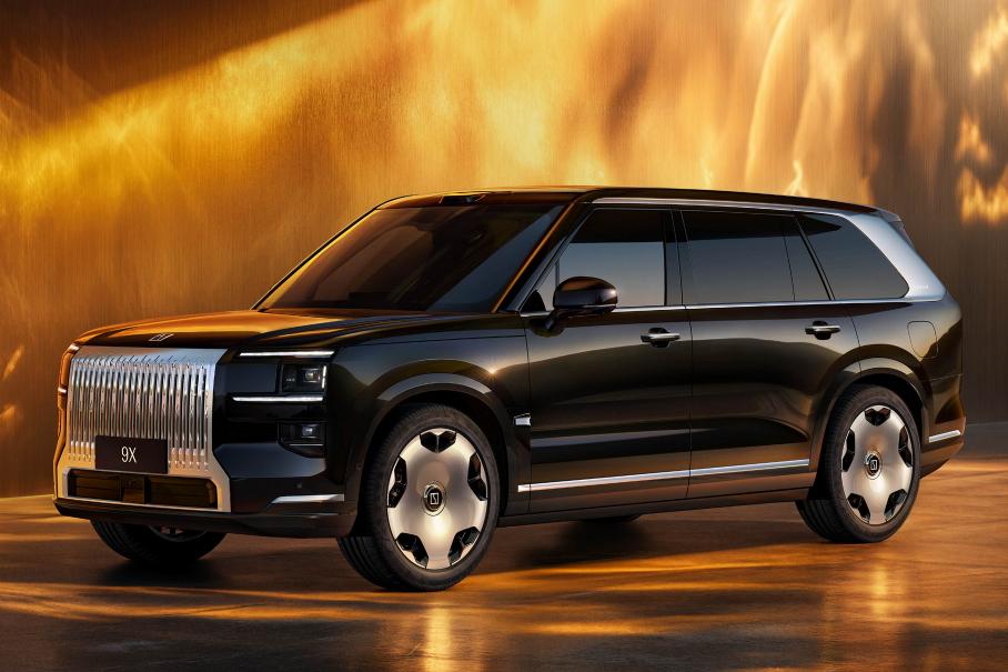 Флагманский кроссовер Zeekr 9X рассекречен на официальных фото