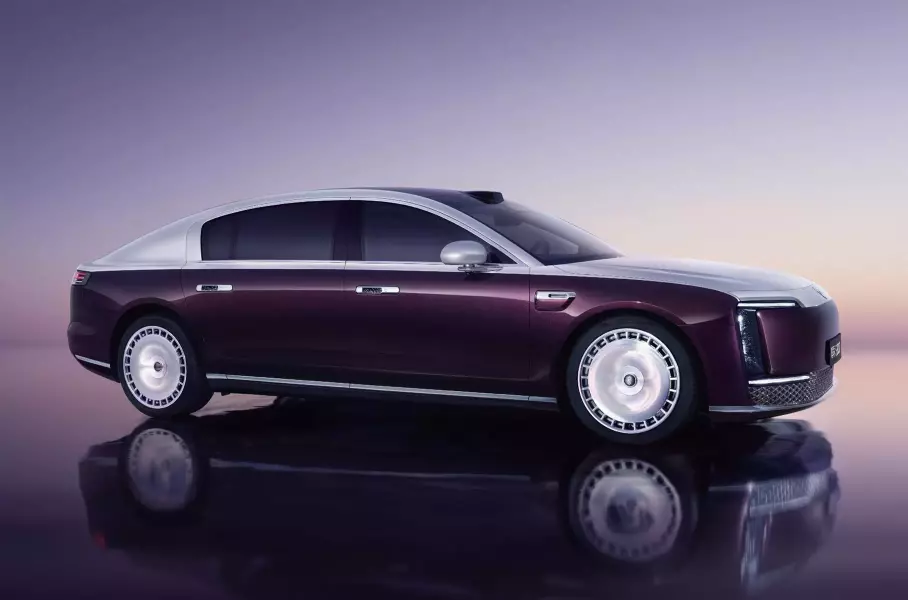 Рассекречен интерьер соперника Mercedes-Maybach из Китая