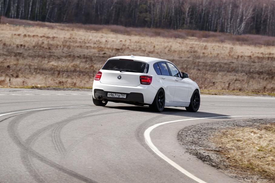 Душевная поездочка: BMW 116i и Mini Cooper S