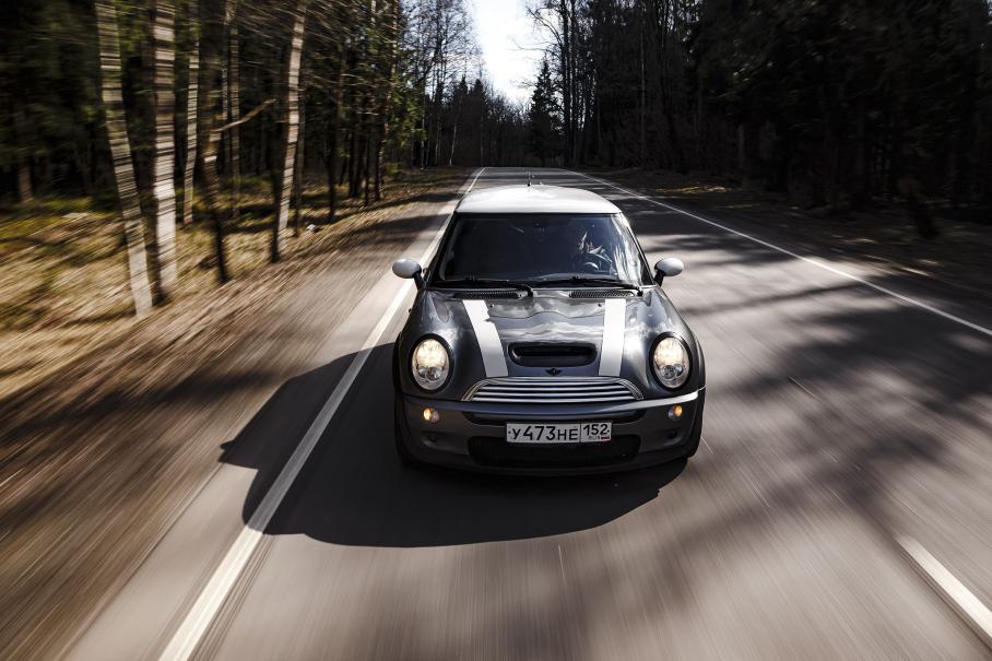 Душевная поездочка: BMW 116i и Mini Cooper S