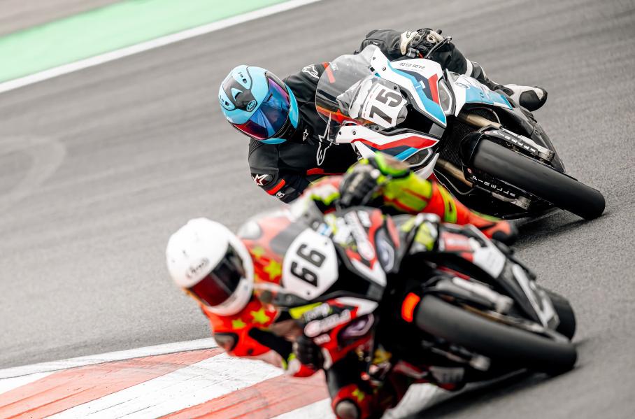 Старт сезона главной мотогоночной серии: A5 Motors Motoring. Гран-при Москвы на Moscow Raceway