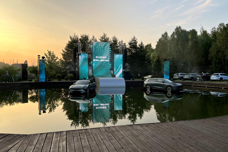 В России стартуют продажи кроссовера и седана Exlantix: объявлены цены