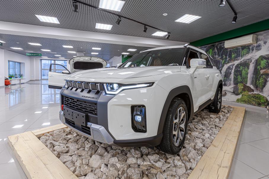 Сколько автомобилей скопилось на складах прямо сейчас: отвечают дилеры