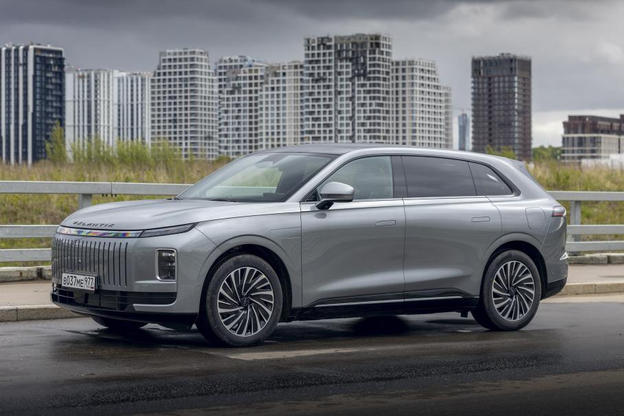 Наука о контактах: тест-драйв Exlantix ET