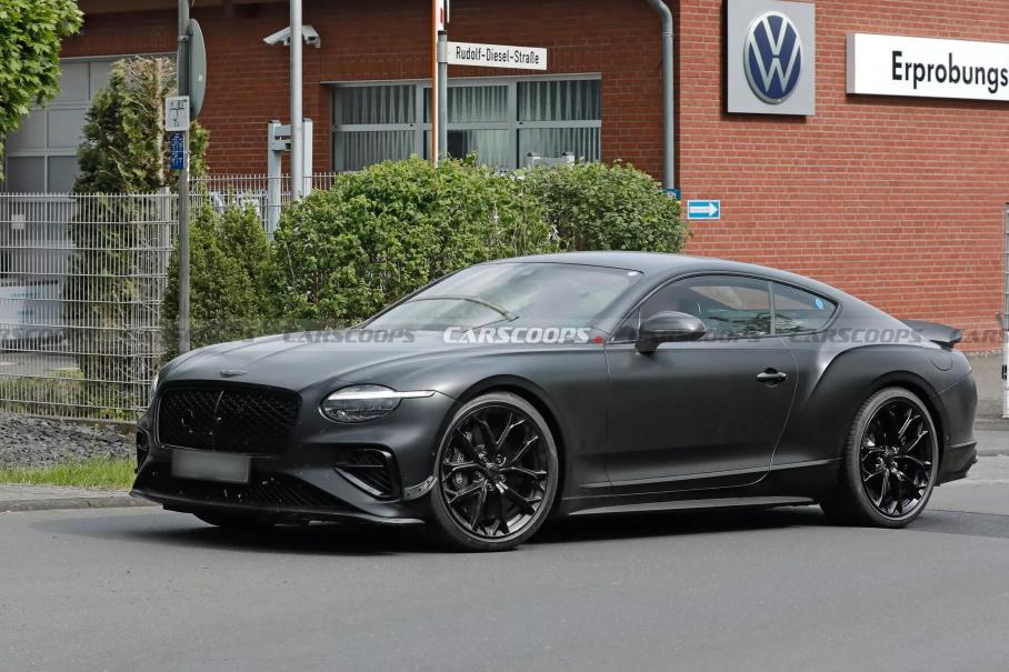 «Хардкорное» купе Bentley Continental GT подловили без камуфляжа