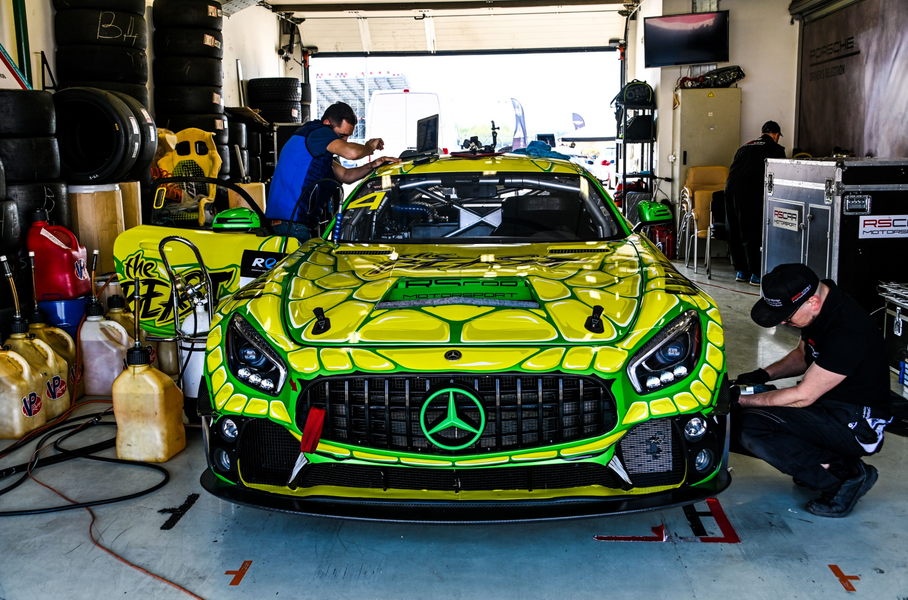 Главная гонка на выносливость в Москве: REC. Гран-При Авторадио на Moscow Raceway!