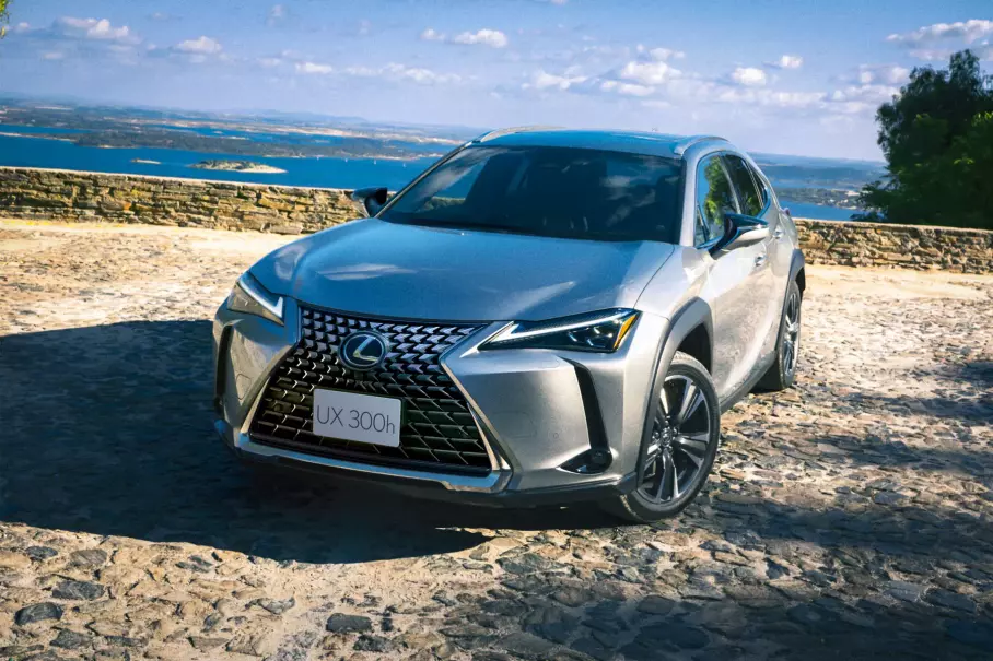 Lexus UX 300h