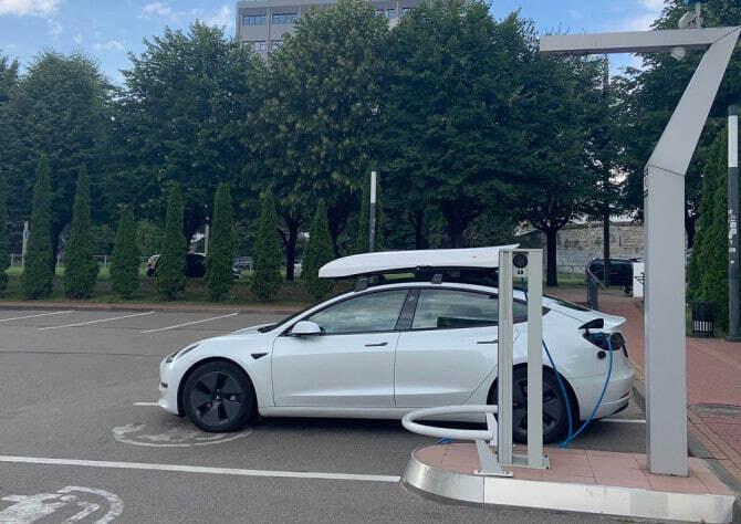 Электромобиль