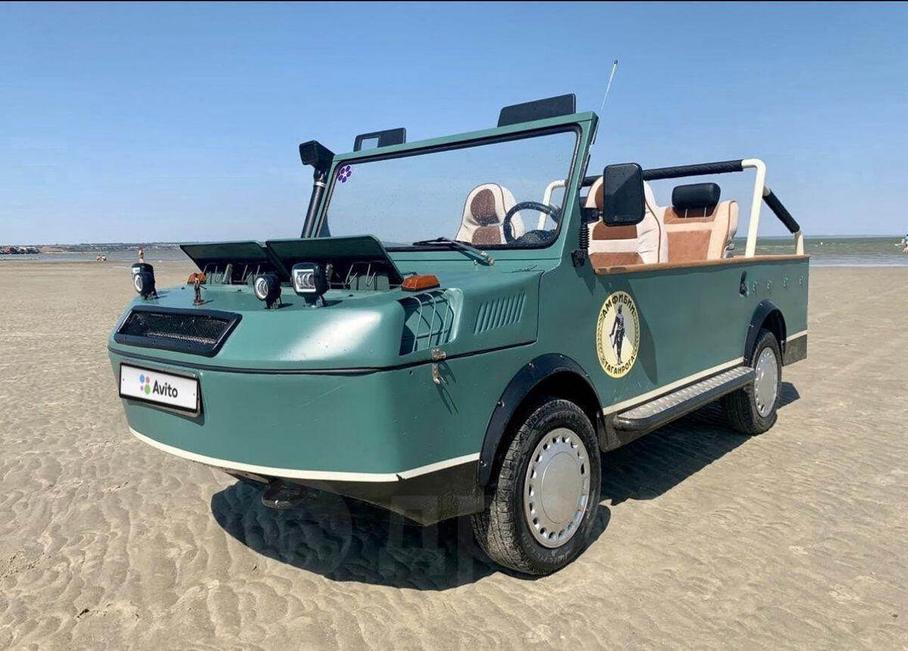 "ЛуАЗ" с водомётом