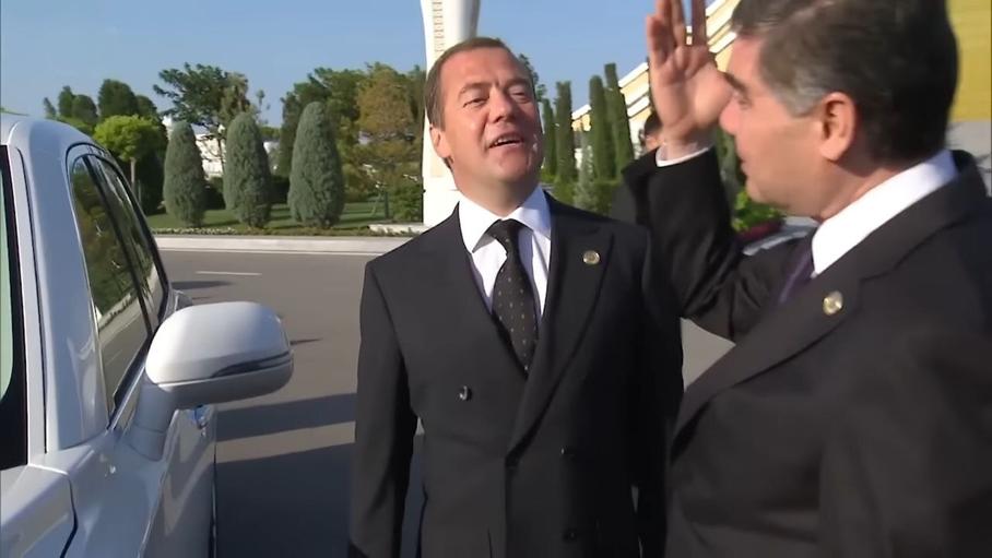 Бердымухамедов и Дмитрий Медведев