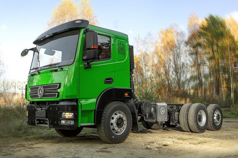 Почти MAN: в России начали выпуск нового грузового трёхосника