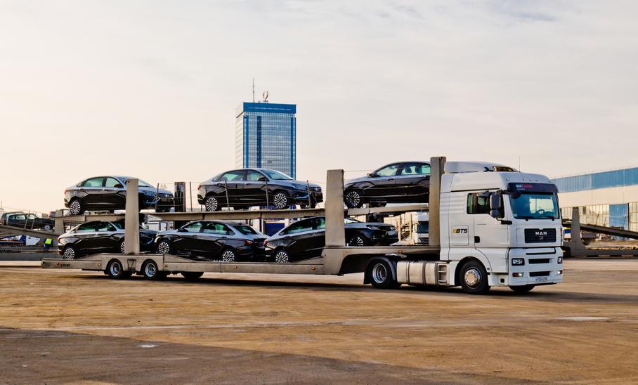 Отгрузка автомобилей Lada
