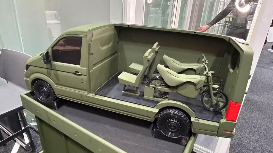 Макет военного Volkswagen Crafter