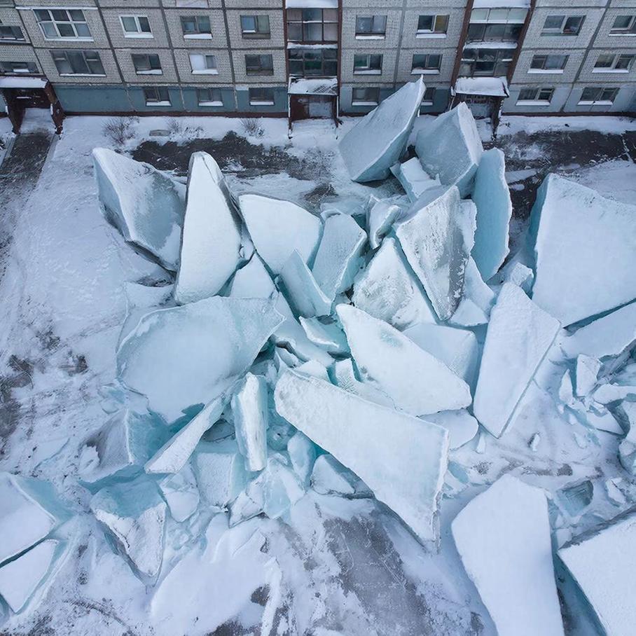 глыбы льда