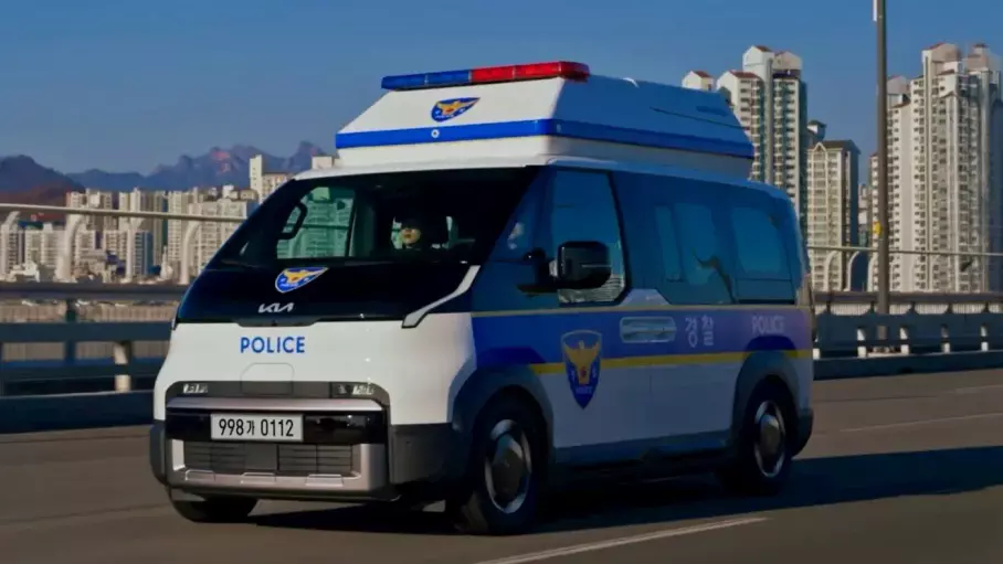 Kia PV5 Police