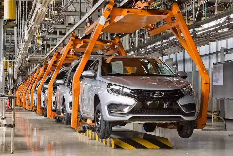 Сборка Lada Vesta