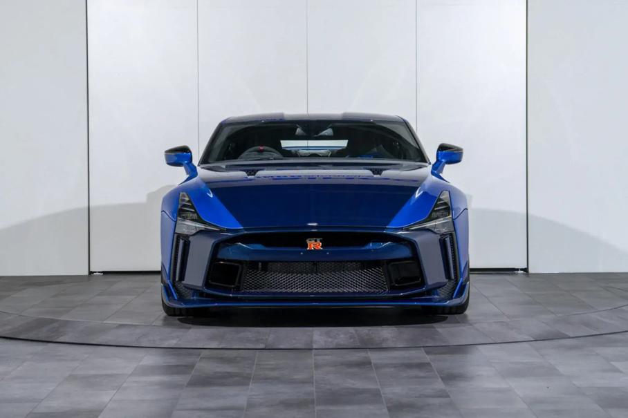 Nissan GT-R