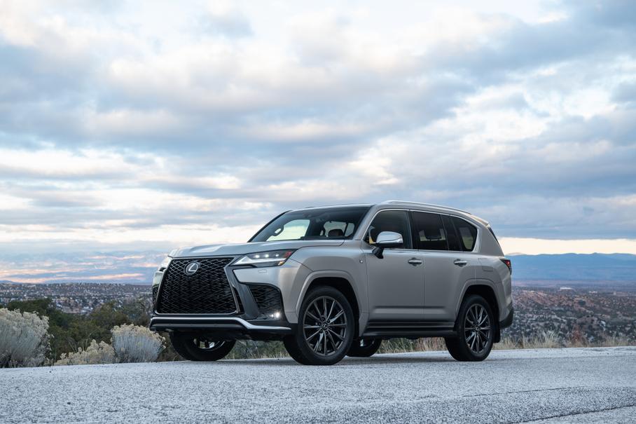 Lexus LX