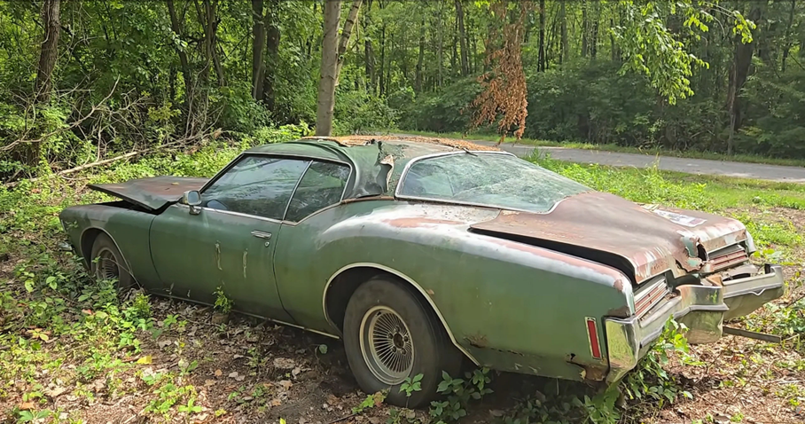 Buick Riviera Boat Tail