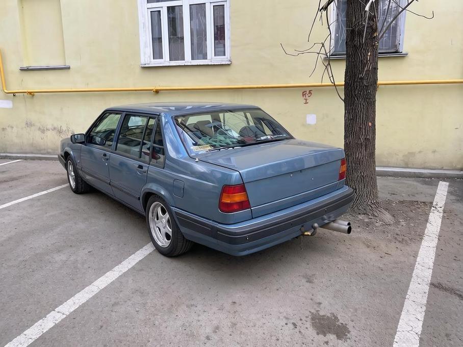 Автомобиль с нештатным глушителем