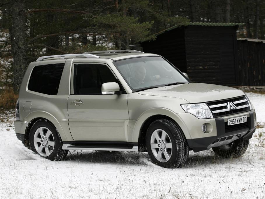 Mitsubishi Pajero IV