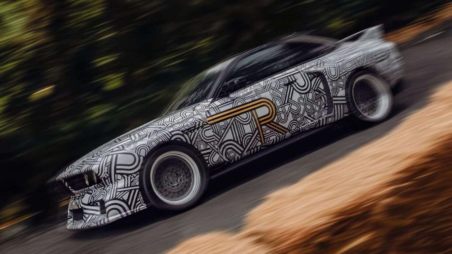 BMW M2, стилизованный под BMW 3.0 CSL