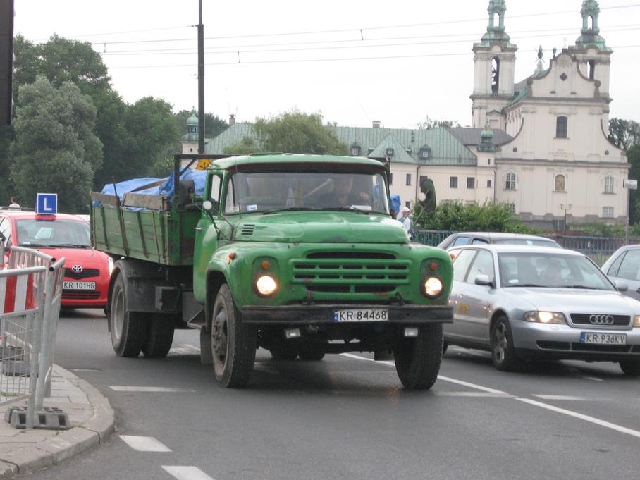 ЗИЛ-130 на улице Кракова (Польша)