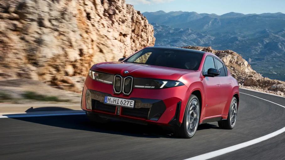 BMW iX4