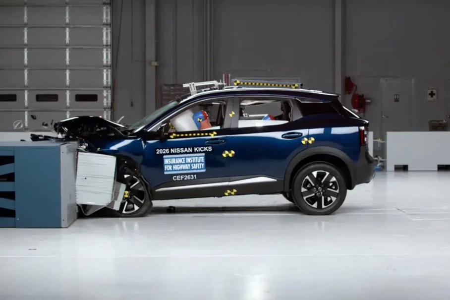 Crash Test Nissan Kicks